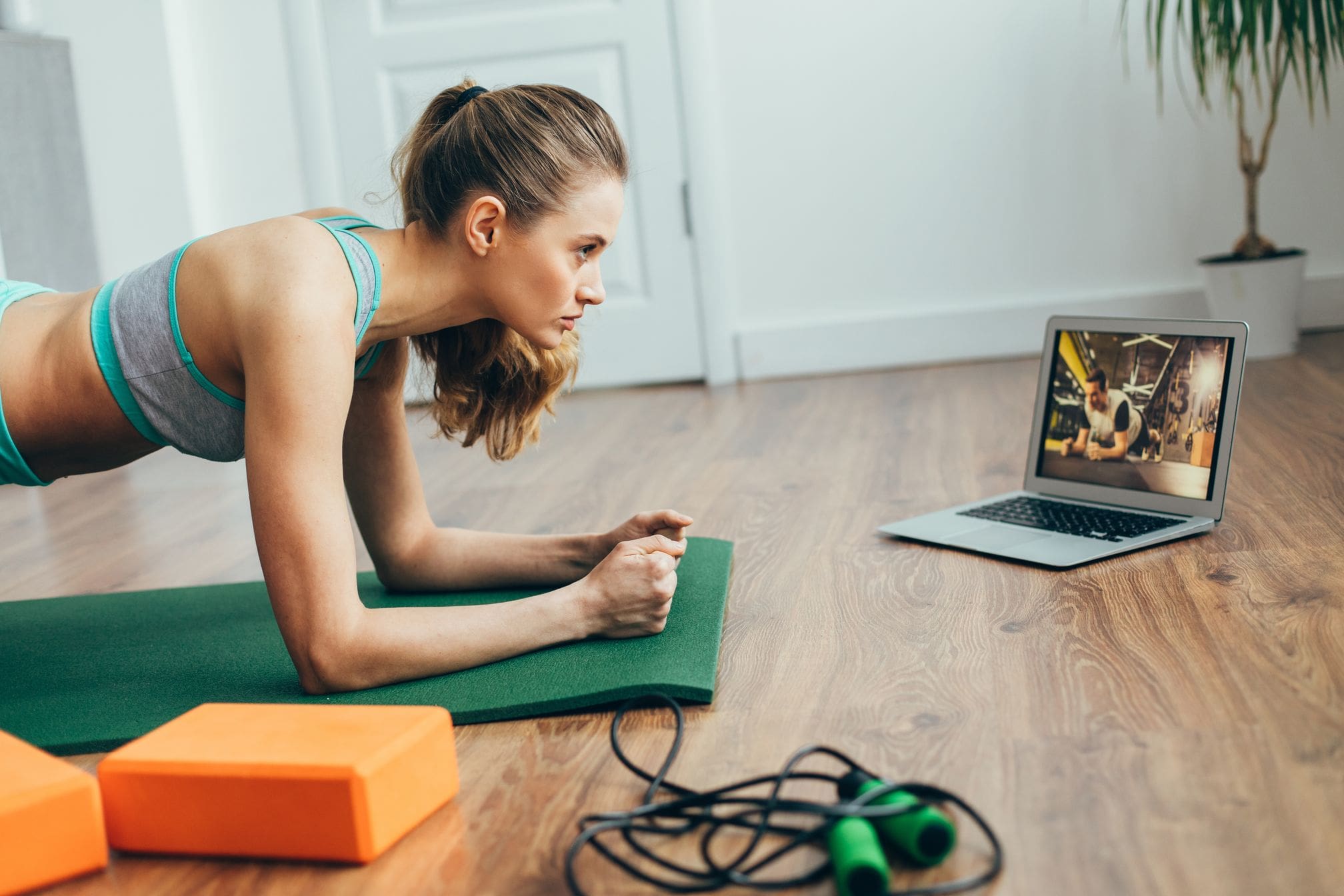 Can one hour of exercise a day save your life?