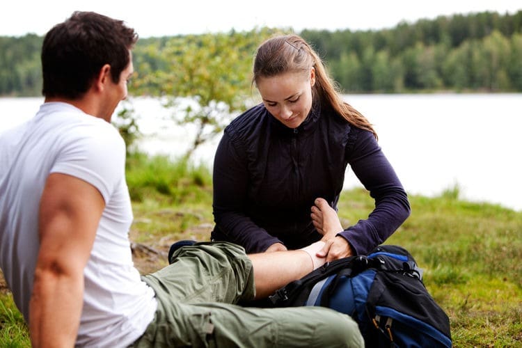 First aid for bites and stings